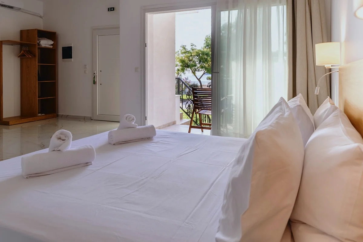 Tiara Holidays - Blue Bay Hotel Superior Suite